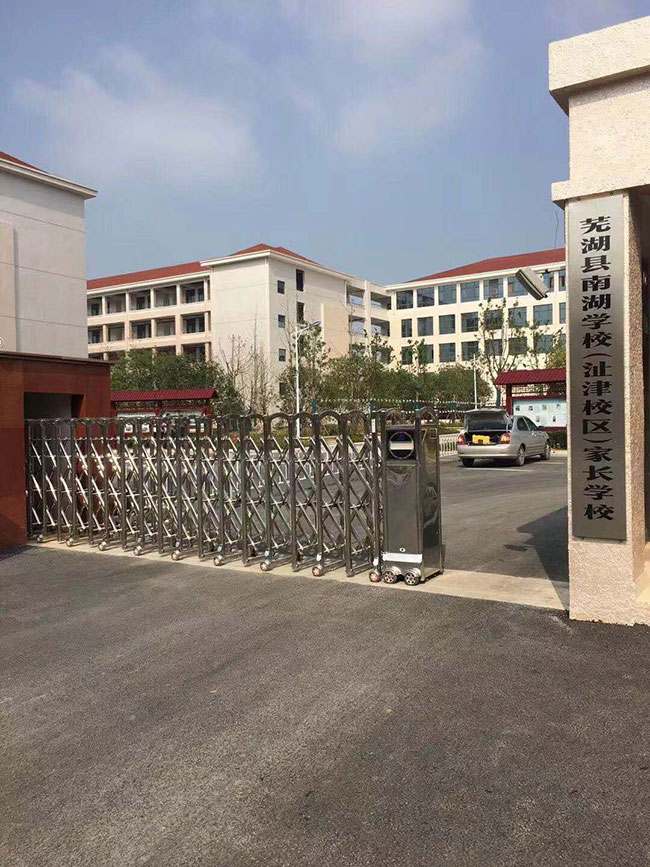 �Ϻ��W(xu��)У늄���s�T